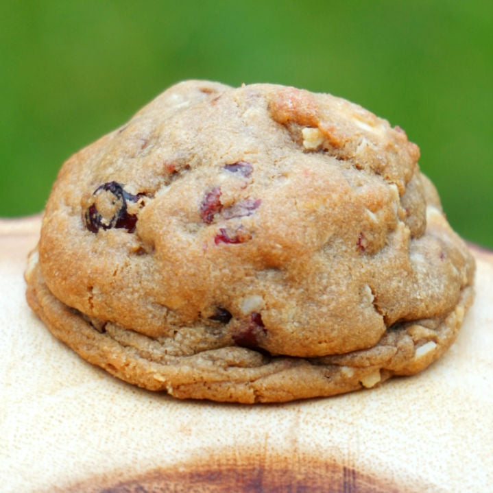 Cranberry, Almond & White Chocolate Cookie (150g)