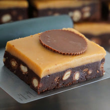 Load image into Gallery viewer, Reese&#39;s Peanut Butter Brownie
